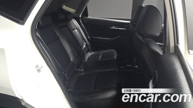 Kia Seltos 2023 — photo 17