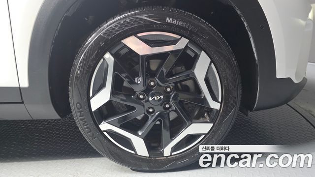 Kia Seltos 2023 — photo 7