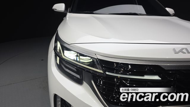 Kia Seltos 2023 — photo 8