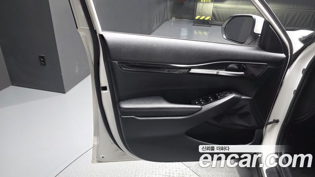 Kia Seltos 2023 — photo 14