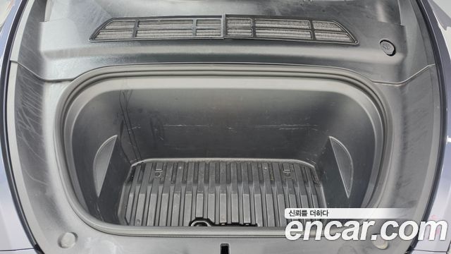 Tesla Model Y 2022 — photo 6