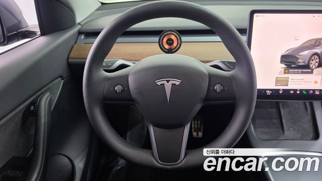 Tesla Model Y 2022 — photo 20