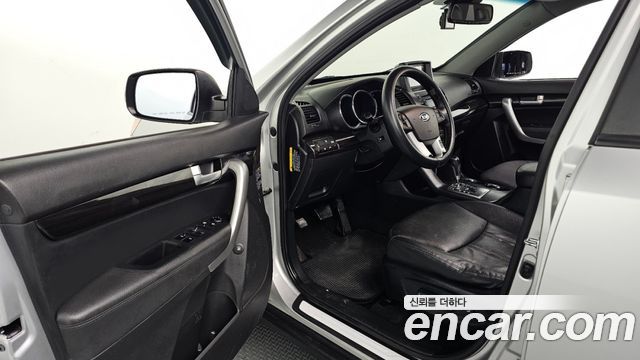 Kia Sorento 2012 — photo 13