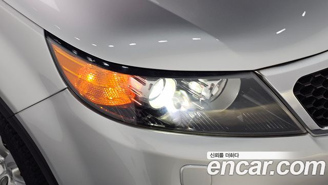 Kia Sorento 2012 — photo 8
