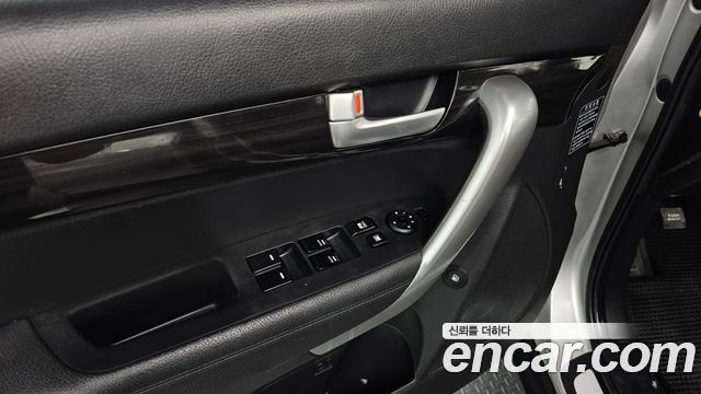 Kia Sorento 2012 — photo 28