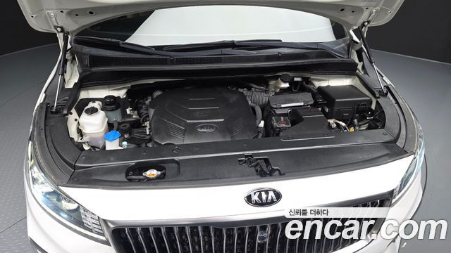 Kia Canival 2019 — photo 6