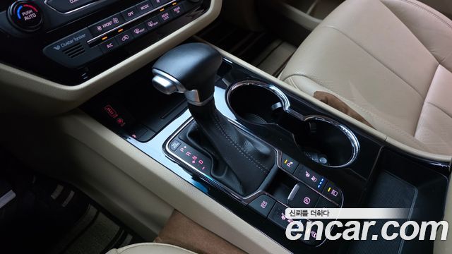 Kia Canival 2019 — photo 12