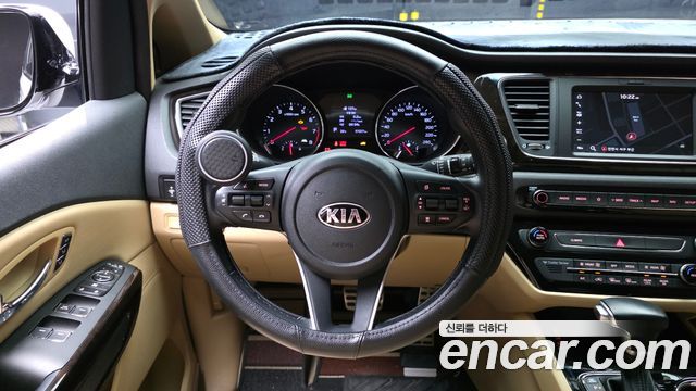 Kia Canival 2019 — photo 19