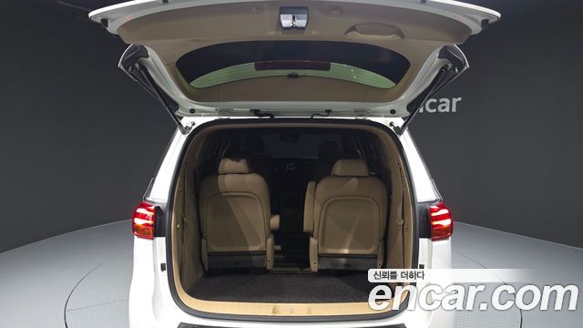 Kia Canival 2019 — photo 26