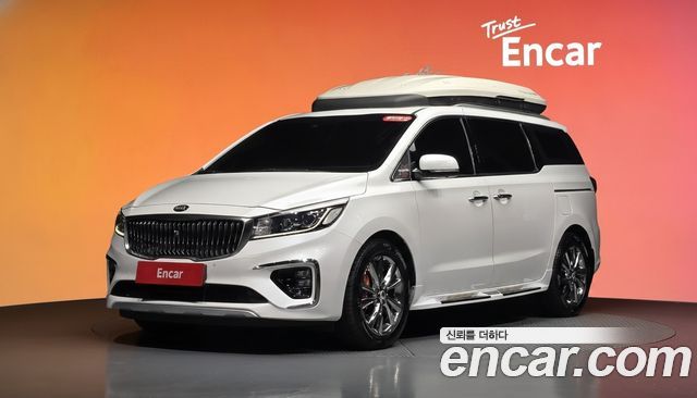 Kia Canival 2019 — photo 1