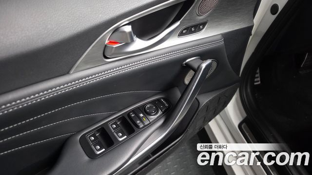 Kia Stinger 2023 — photo 27