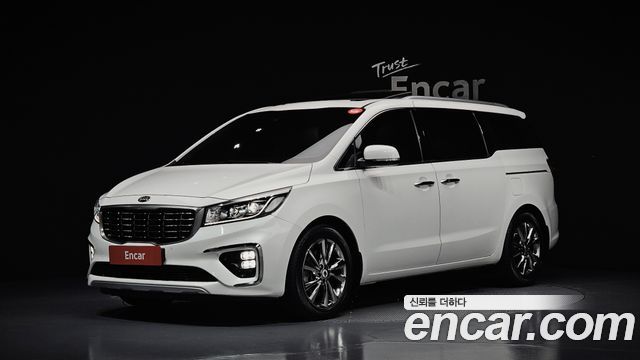 Kia Canival 2020 — photo 1