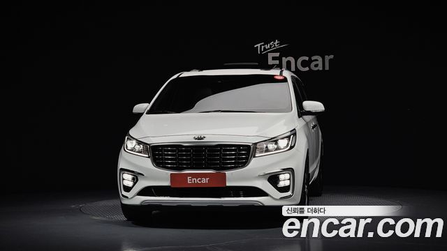 Kia Canival 2020 — photo 3