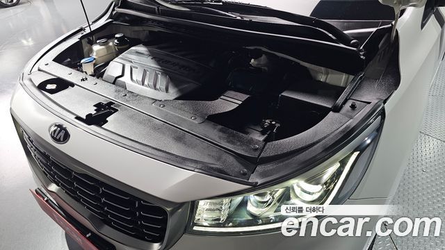Kia Canival 2020 — photo 6