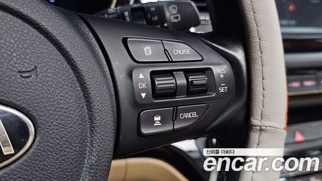 Kia Canival 2020 — photo 21