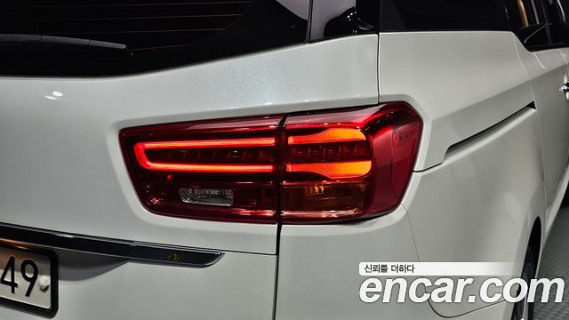 Kia Canival 2020 — photo 9