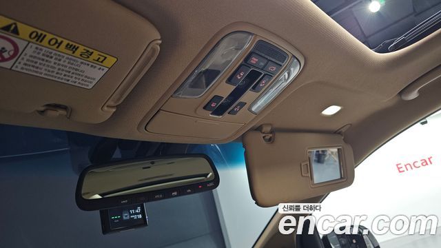 Kia Canival 2020 — photo 28