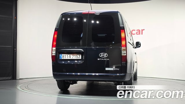 Hyundai Staria 2025 — photo 4