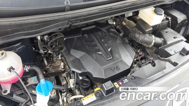 Hyundai Staria 2025 — photo 6