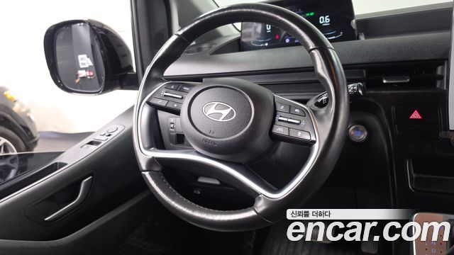 Hyundai Staria 2025 — photo 19