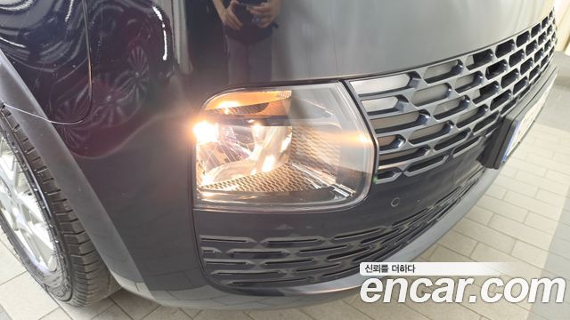 Hyundai Staria 2025 — photo 8