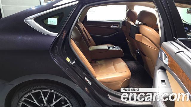 Hyundai Genesis 2016 — photo 12