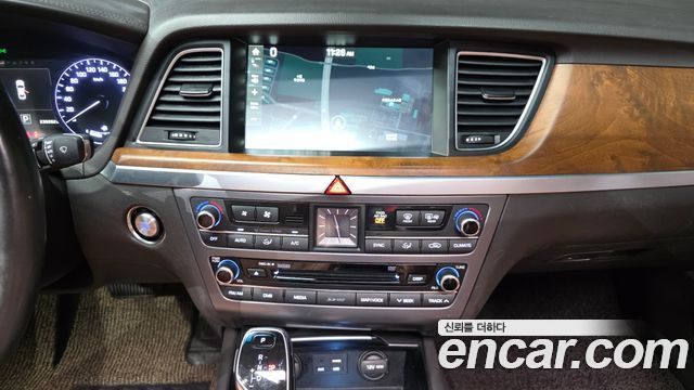 Hyundai Genesis 2016 — photo 15