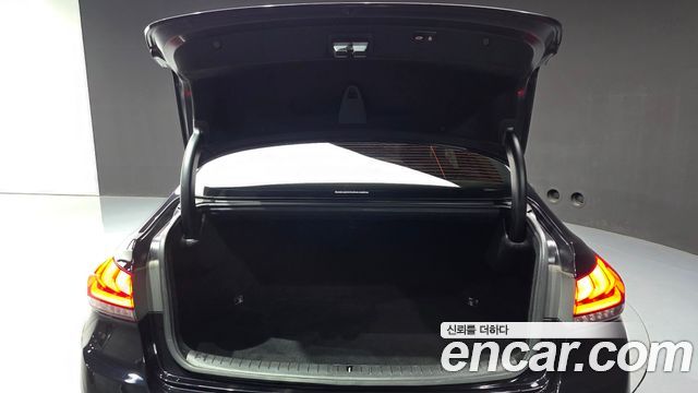 Hyundai Genesis 2016 — photo 20