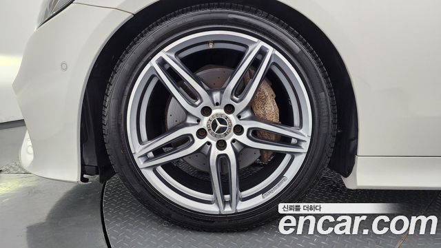 Mercedes-Benz E-Class 2018 — photo 5