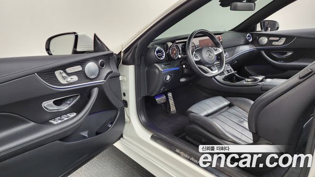 Mercedes-Benz E-Class 2018 — photo 13