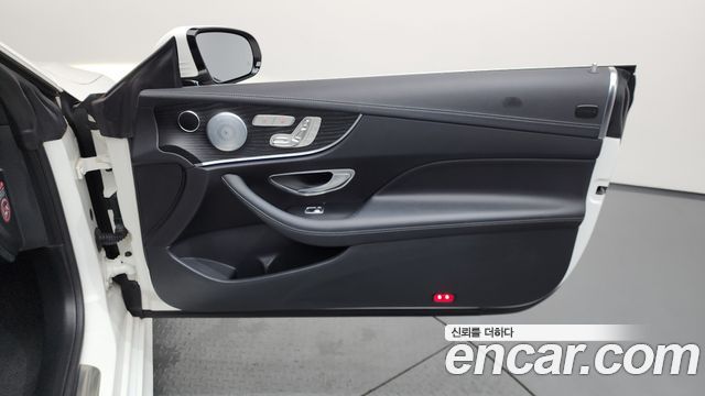 Mercedes-Benz E-Class 2018 — photo 15