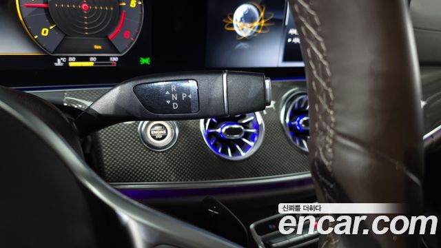 Mercedes-Benz CLS-Class 2019 — photo 12
