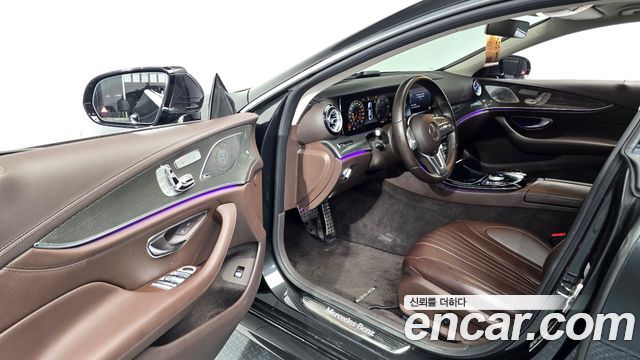 Mercedes-Benz CLS-Class 2019 — photo 13
