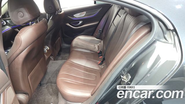 Mercedes-Benz CLS-Class 2019 — photo 17