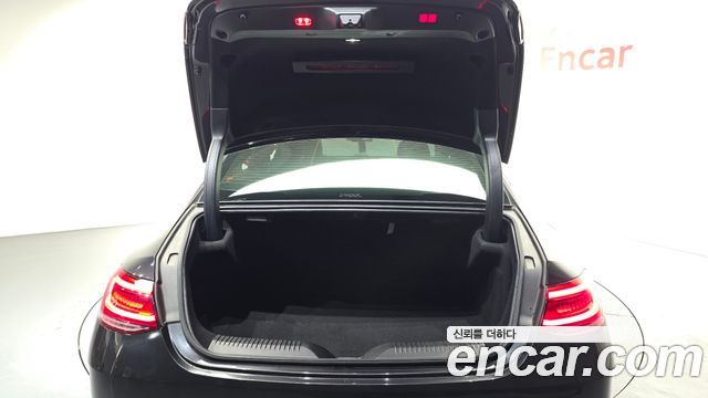 Mercedes-Benz CLS-Class 2019 — photo 24