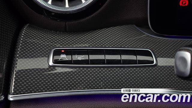 Mercedes-Benz CLS-Class 2019 — photo 27