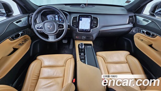 Volvo XC90 2021 — photo 10