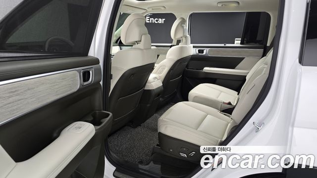 Hyundai Santafe 2024 — photo 11