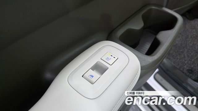 Hyundai Santafe 2024 — photo 18