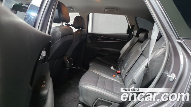 Kia Sorento 2016 — photo 18
