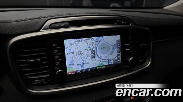 Kia Sorento 2016 — photo 21
