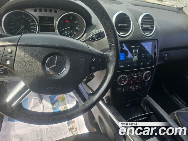 Mercedes-Benz M-class 2006 — photo 12