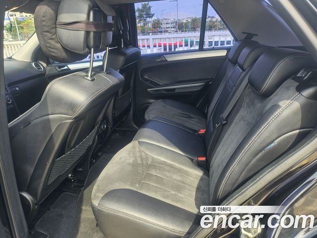 Mercedes-Benz M-class 2006 — photo 17