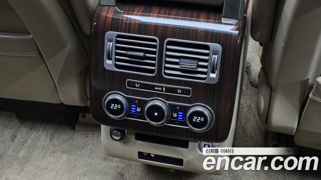 Land Rover Range Rover 2015 — photo 19
