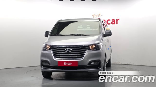Hyundai Starex 2021 — photo 3