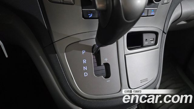 Hyundai Starex 2021 — photo 9