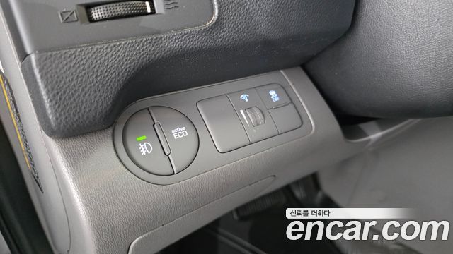 Hyundai Starex 2021 — photo 14