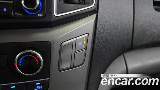 Hyundai Starex 2021 — photo 18