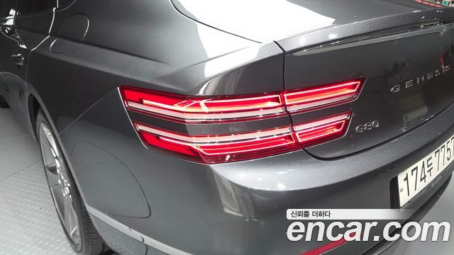 Genesis G80 2021 — photo 9