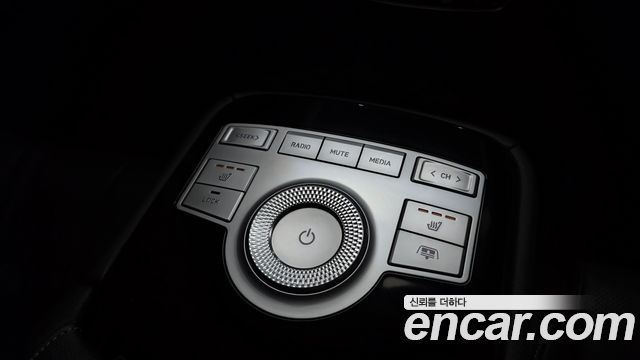 Genesis G80 2021 — photo 28